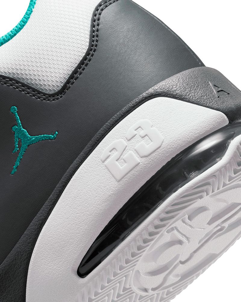 JORDAN-SEMIBOTA-CASUAL-H-MAX-AURA-3-----