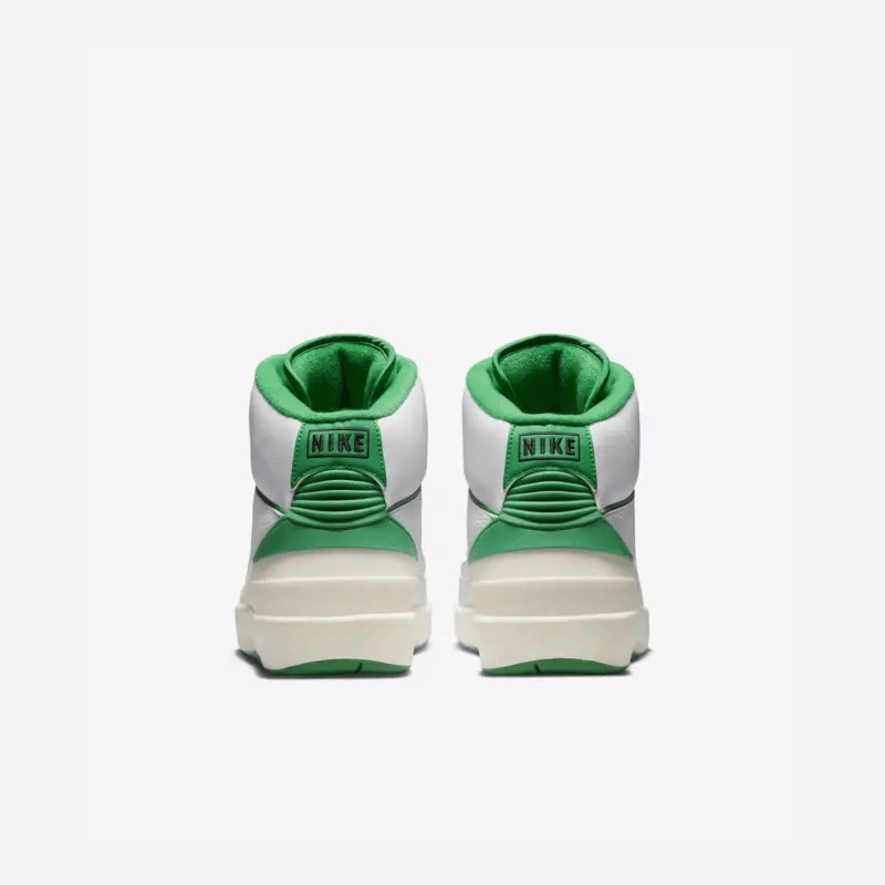 zapatillas-Air-Jordan-2--Lucky-Green--blanco-con-verde---parte-de-talon-