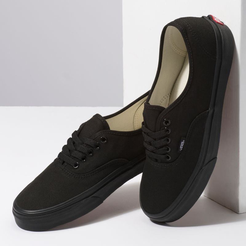 VN000EE3BKA--5-
