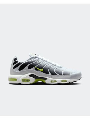 NIKE AIR MAX PLUS