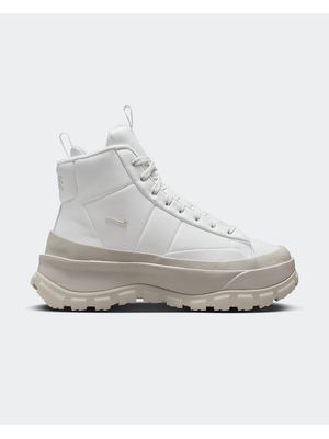 NIKE BLAZER ROAM